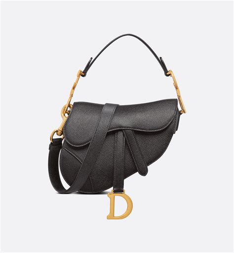 dior saddle bag on shoulder|dior saddle bag black inside.